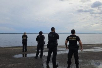Policiais federais em operação de resgate no Amazonas. Foto da Polícia Federal.
