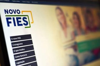 Tela do Novo FIES, com opções de menu.