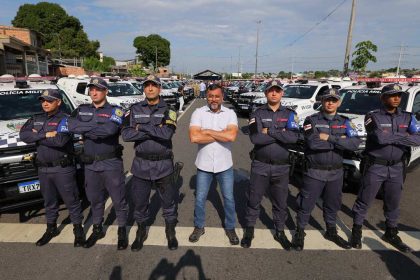 Wilson Lima entrega novas viaturas da Polícia Militar em Manaus.