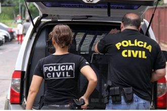 Homens condenados por crimes sexuais são presos