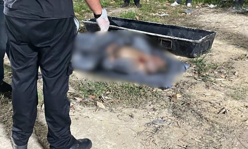 Corpo em cova rasa é encontrado por autoridades.