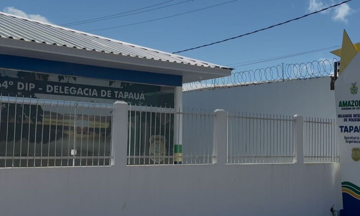 Fachada da Delegacia de Polícia de Tapauá no Amazonas.