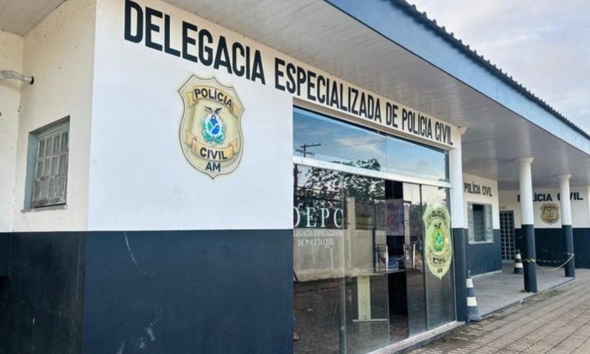 Fachada da Delegacia Especializada de Polícia Civil em Tefé, Amazonas.