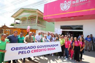 Grupo celebra inauguração do ponto do Crédito Rosa em Beruri.