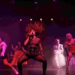 Performance drag queen no Centro Histórico de Manaus