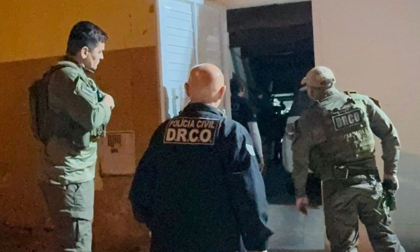 Policiais civis em operação da Polícia Civil do Amazonas e São Paulo