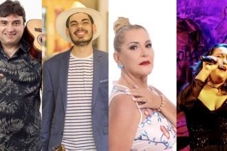 Quatro pessoas, possivelmente artistas, posando para fotos. Um homem com camisa estampada e um cavaquinho, outro de chapéu e paletó.