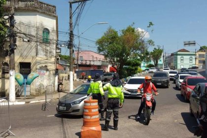 Trânsito em Manaus com operação especial para o festival SouManaus Passo a Paço.