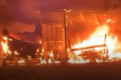 Polícia reforça segurança em Envira após ataques criminosos com ônibus incendiados