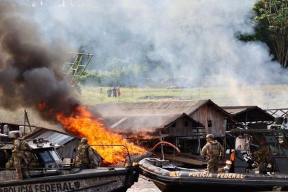 Risco de confronto entre PF e garimpeiros leva à suspensão de aulas e serviços em Humaitá