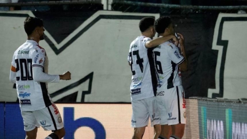 Operário vence Amazonas e se afasta da zona de rebaixamento na Série B