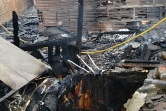 Após ser denunciado pela companheira, homem incendeia casa no Amazonas