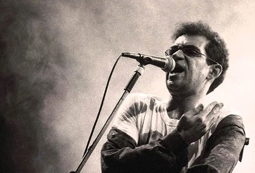 Especial celebra Renato Russo no Largo de São Sebastião