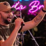 Uendel Pinheiro traz Belo e mais nomes do pagode em DVD de 10 anos