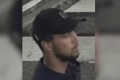 Homem de boné preto, suspeito de furto de veículo, procurado pela Polícia Civil.