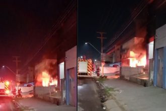Incêndio em galpão abandonado na Avenida Silves, bairro Raiz, Manaus.