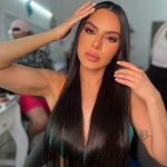 Tamires Assis, participante de A Fazenda 17, posando com maquiagem.