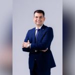 Thiago Nobre Rosas, defensor público e professor, em foto promocional.