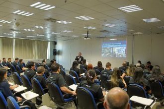 Workshop Segurança 360° no Aeroporto de Manaus: apresentação para colaboradores.