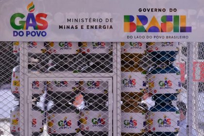 Primeiros botijões gratuitos do Programa Gás do Povo são liberados em novembro