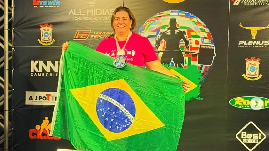 Atleta amazonense conquista título e recorde no Mundial de Powerlifting em Santa Catarina