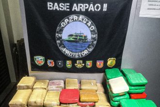 Operação da Base Arpão em Coari pega drogas