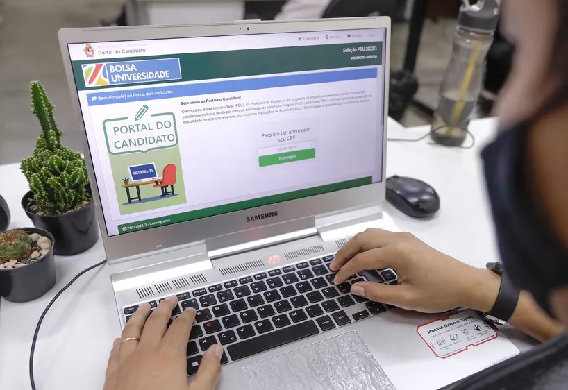 Terminam amanhã as inscrições para o Bolsa Universidade 2026
