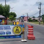 Obra do gasoduto Norte-Leste interdita avenida no Monte das Oliveiras