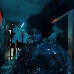 Isis de Manaus lança videoclipe com exibições gratuitas em Manaus