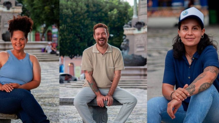Artistas sorrindo e posando para a câmera em evento ao ar livre, em foto dividida em três partes.