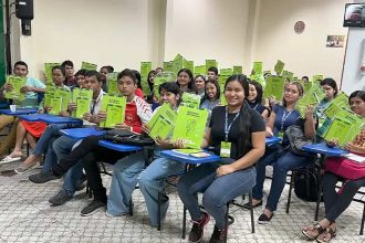 Design de sobrancelhas e mais 5 cursos abrem vagas gratuitas na zona leste de Manaus