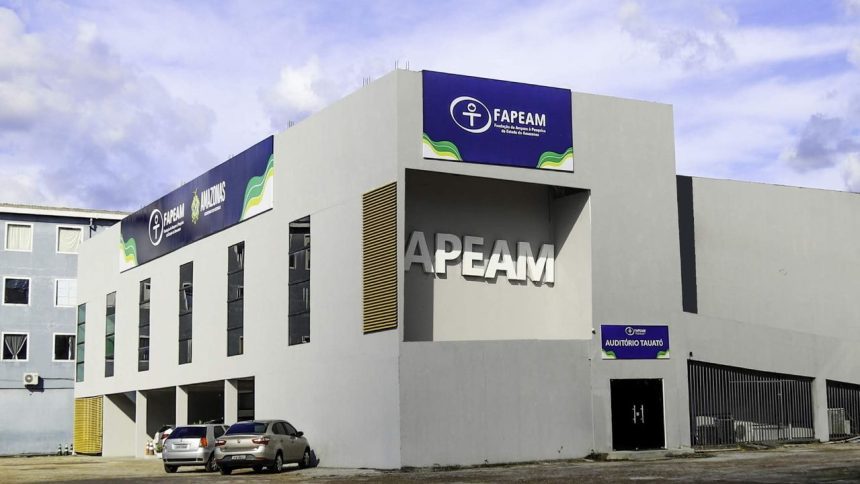 Fachada do prédio da FAPEAM, Fundação de Amparo à Pesquisa do Estado do Amazonas.