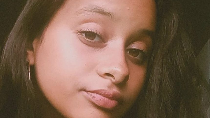 Foto de adolescente desaparecida no Mauazinho