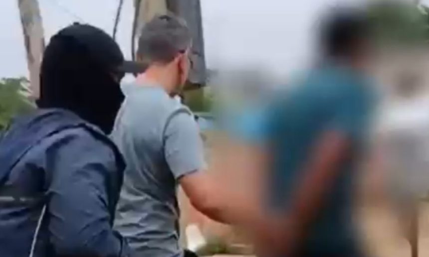 Homem é preso suspeito de abuso sexual.