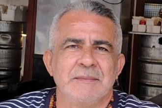 Homem idoso desaparecido em Manaus. Foto para ajudar na busca.