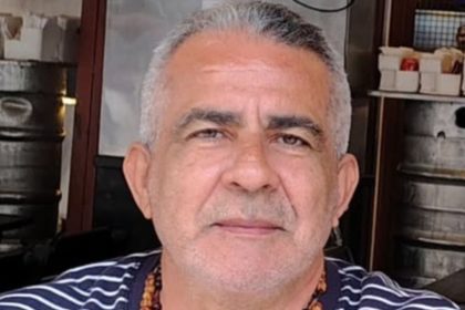 Homem idoso desaparecido em Manaus. Foto para ajudar na busca.