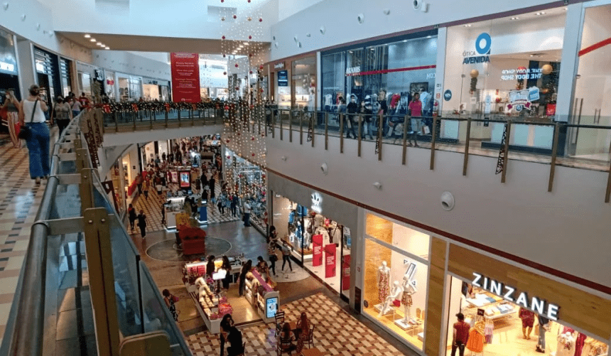 Confira os horário de funcionamento do comércio no feriado de aniversário de Manaus