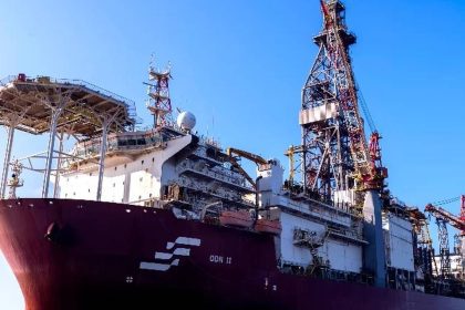 Plataforma de petróleo ODN II em operação