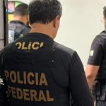 Polícia Federal em ação durante prisão de suspeito em Manaus.