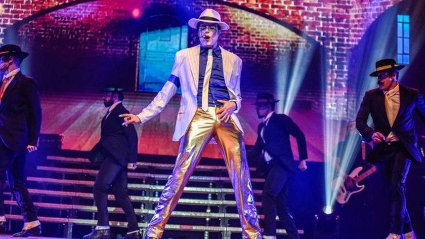 Rodrigo Teaser como Michael Jackson em tributo em Manaus