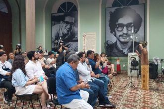 Semana do Livro e da Biblioteca em Manaus: evento com público e palestrante