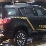 Veículo da Polícia Federal em ação