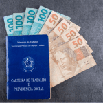 Empresas devem concluir pagamento da 1ª parcela do 13º salário até esta sexta-feira