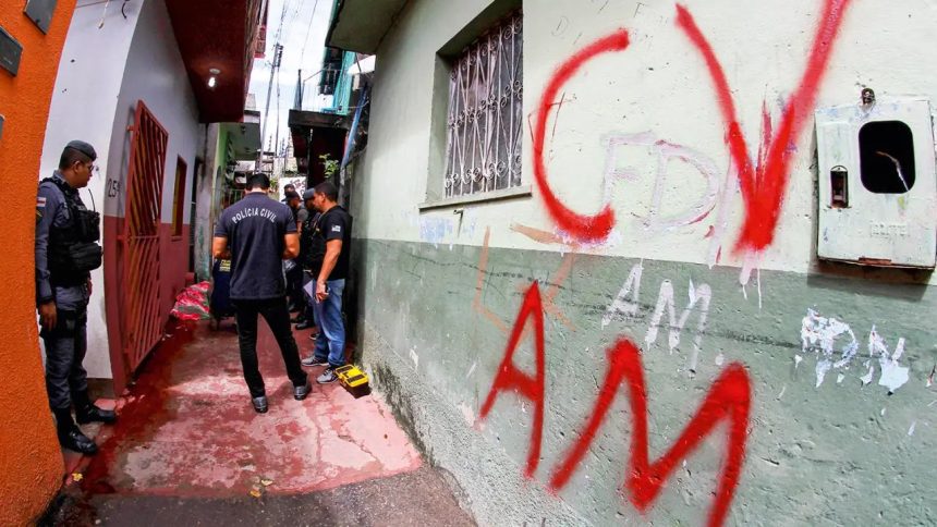 Líderes do CV do AM pagam até R$ 150 mil para comandar tráfico à distância no RJ