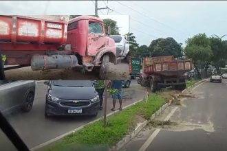 Caminhão caçamba sobe canteiro e atingi carros em avenida de Manaus
