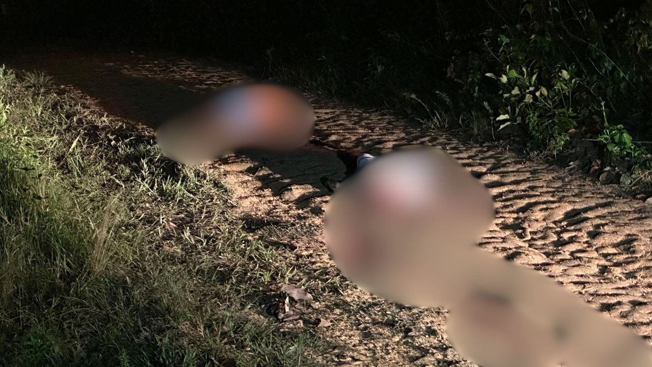 Dois homens são mortos com 15 tiros em ramal no Brasileirinho