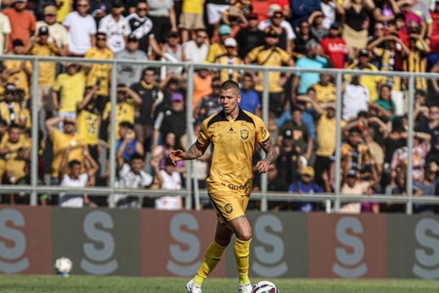 Amazonas FC anuncia renovação de contrato com zagueiro para 2026