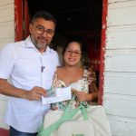 Amazonas inicia entrega de 1,6 mil cartões do Auxílio Estadual Permanente no Médio Solimões