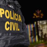 Filho é preso no Amazonas após arrancar a orelha do pai de 62 anos com uma mordida