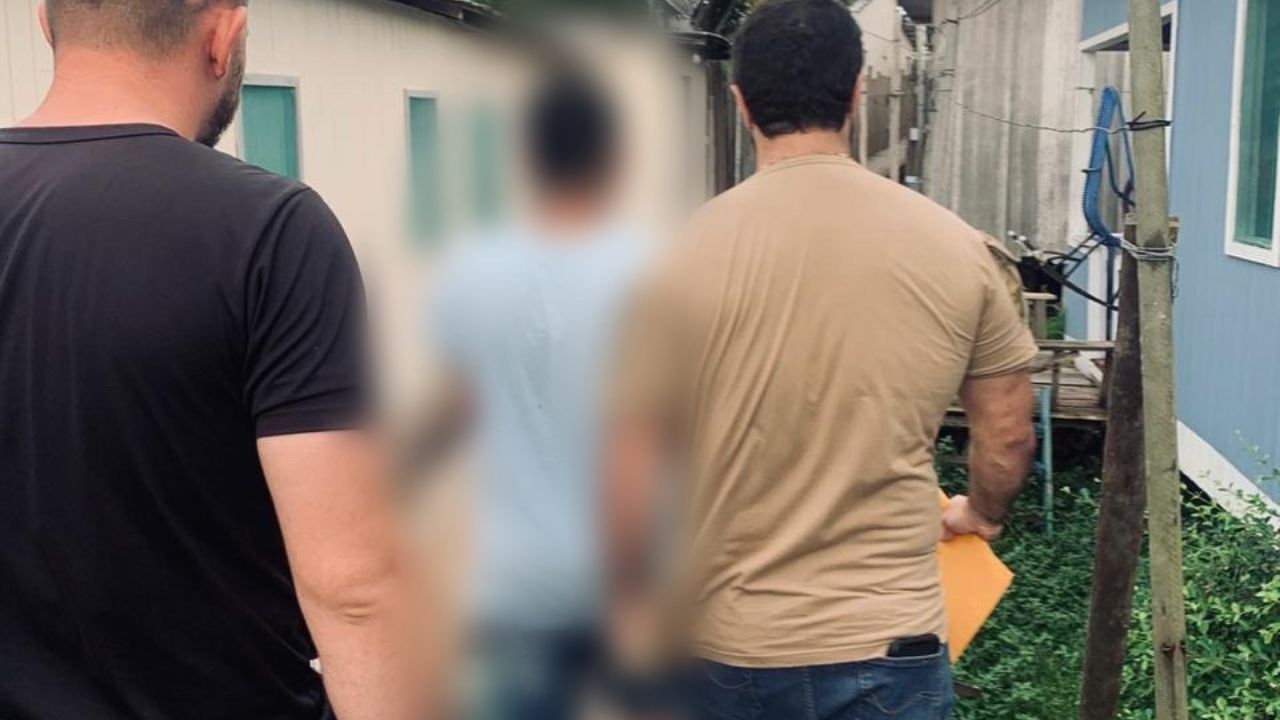 Jovem é preso no AM suspeito de chantagear mulher para conseguir vídeos pornográficos